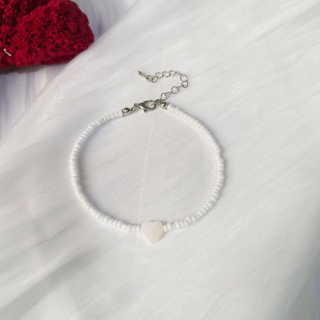 Bohemian Mother-of-Pearl Heart Pendant Handmade Seed Bead Anklet for Women