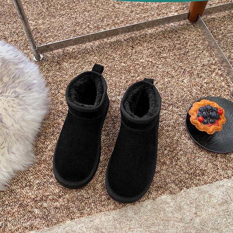 Women's fashionable lightweight soft sole winter warm one-step fur one snow boots lined with fleece non-slip casual sports cotton boots