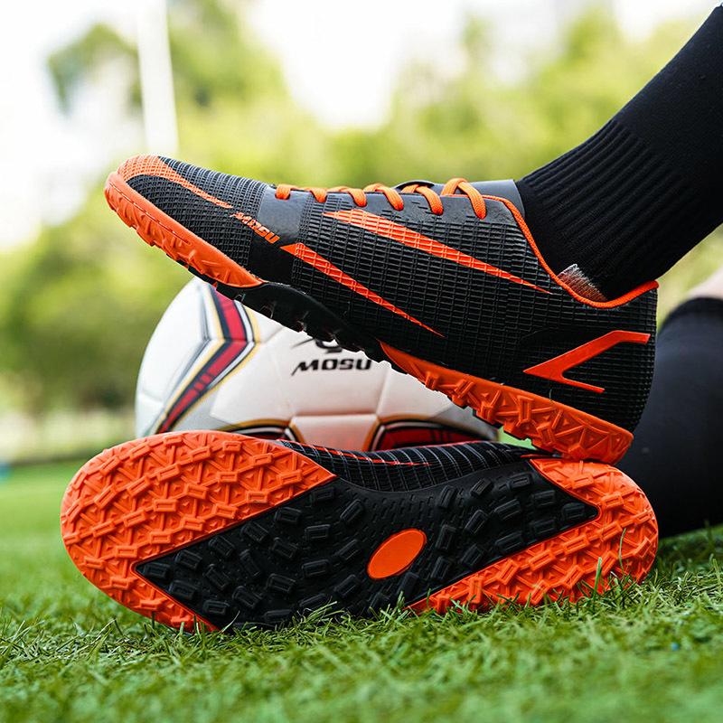 Men Football Boots Long Spikes High Ankle Soccer Shoes TF Outdoor Grass Cleats Soccer Boots Training Sport Football Shoes