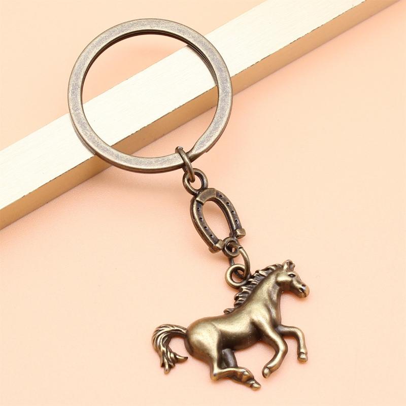 Creative Horse Metal Keychain Vintage Horse Pendant Keyring Bag Key Hanging Decoration New Year Mascot Souvenir Gift