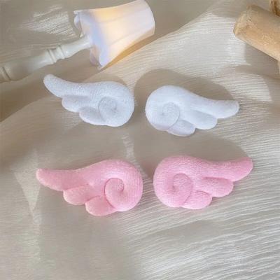 2 Stück Engelsflügel gepaart mit einer süßen Mädchen-Haarspange mit Herzschmerz, niedlicher äußerer Pony-Clip