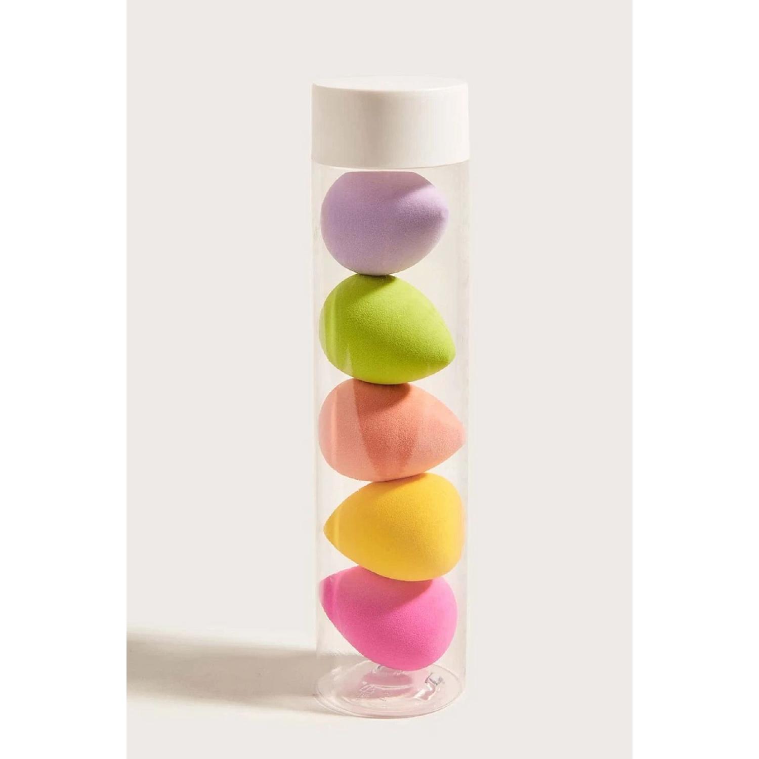 

Set Of 5 Colorful Hygienic Makeup Sponges With Storage Box