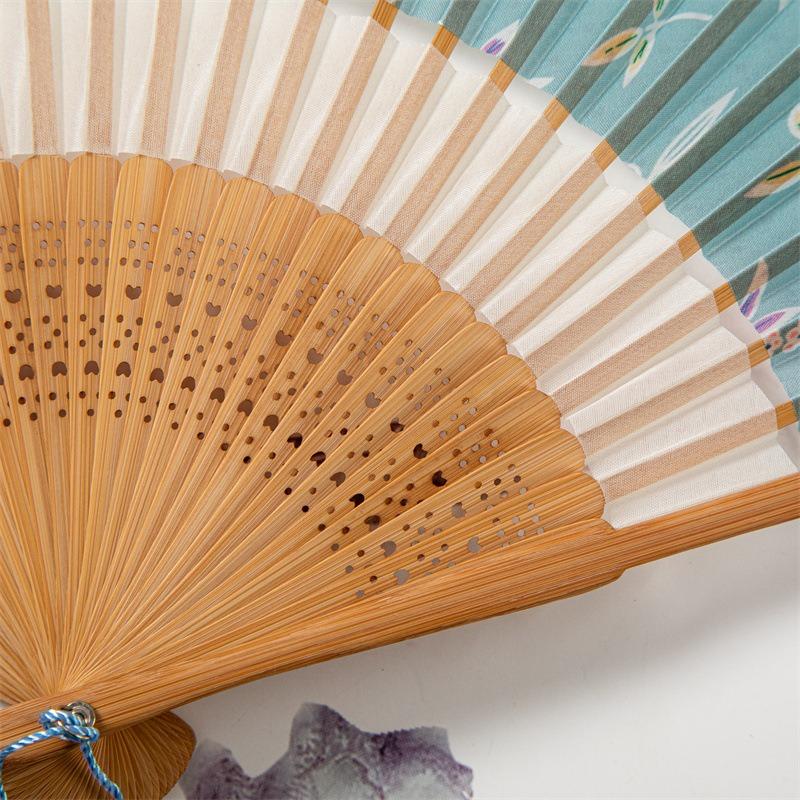 Japanischer Stil Kimono Faltfächer Kleiner Damen Tragbarer Sommer Tagesfächer Tanz Dekoration Fächer Chinesischer Hanfu Cheongsam Foto Requisiten