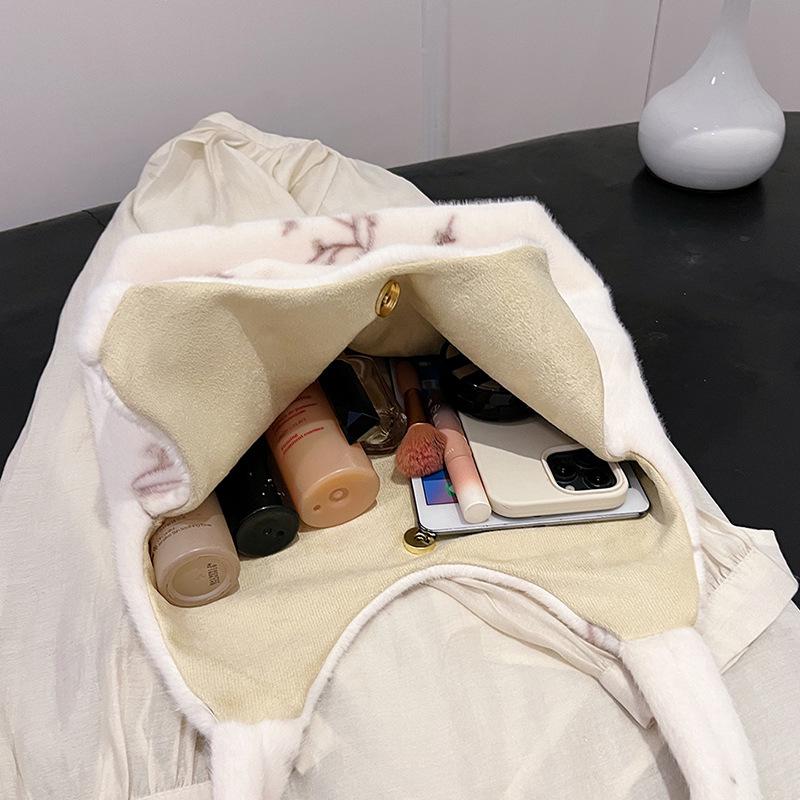 Korean Style Winter 2025 Plush Handbag - Versatile Single Shoulder, Large Capacity, Chinese Design