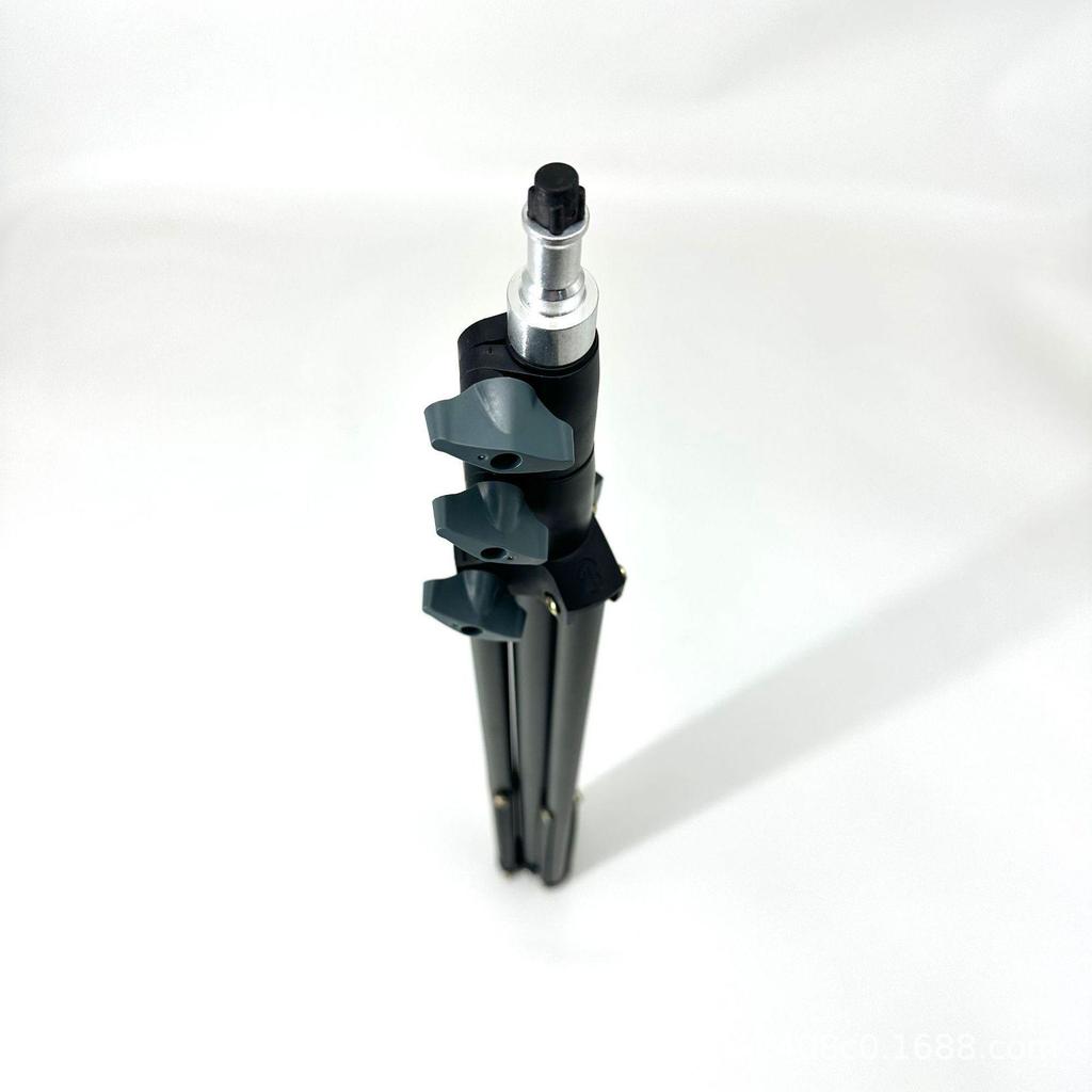 Adjustable Frosted Phone Holder & Carbon Steel Live Streaming Tripod with Fill Light, Outdoor Selfie Stick