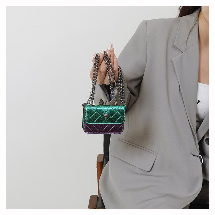 2025 Frühling/Sommer Diamantgesteppte Mini-Ketten-Tasche - Adlerkopf Bestickte Umhängetasche