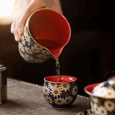 Teetasse mit Gold- und Silberintarsien, Chrysanthemenmotiv, chinesisches Gongfu-Teeservice, persönliche Meistertasse, handgefertigte Keramik-Trinktasse