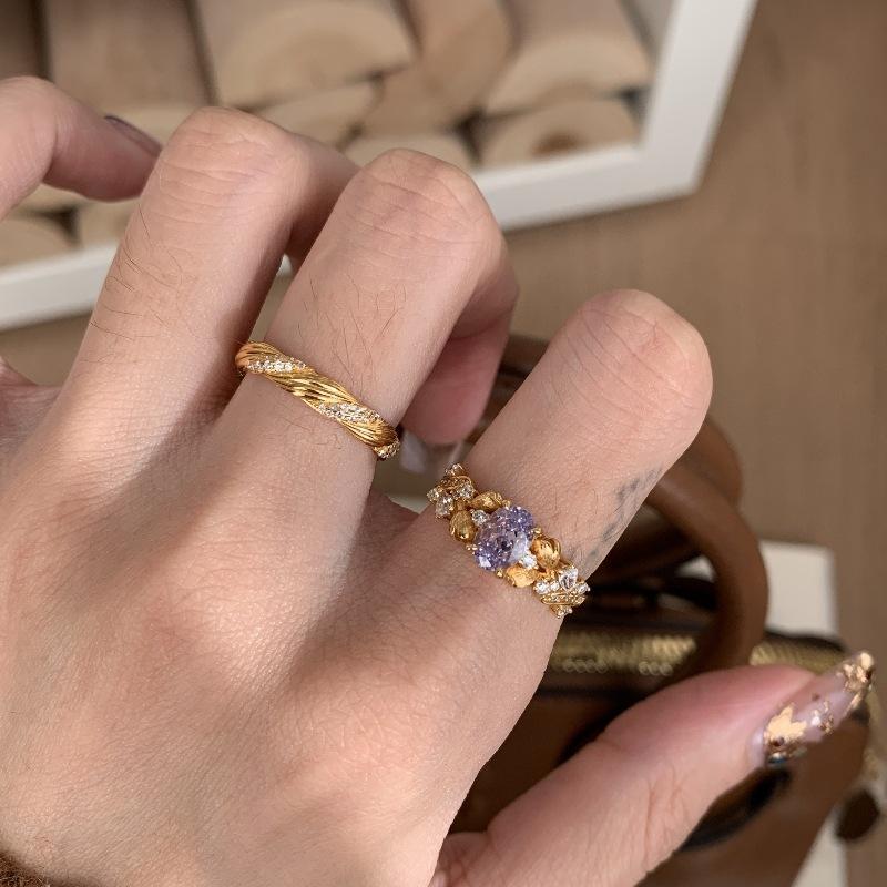 Vintage Antique Twist Diamond Ring Light Luxury Niche Design Temperament Retro Exquisite Index Finger Ring