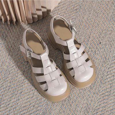 Mode Baotou Römersandalen Damen 2025 Neu Sommer Schwammkuchen Damenschuhe Dicke Absätze Retro Hohlweberei Schweinekäfigschuhe Sandalen
