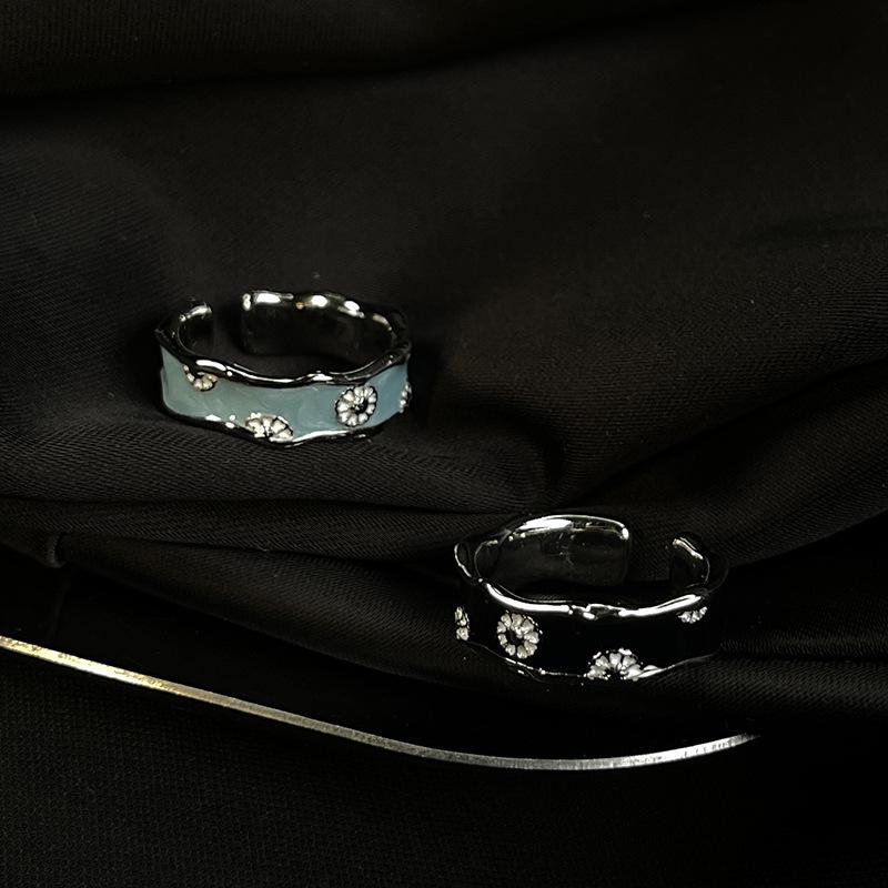 Little Daisy Dark Personality Niche Design Drip Glaze Open Ring Cold Wind Stacked Wearing High-End Ring Woman