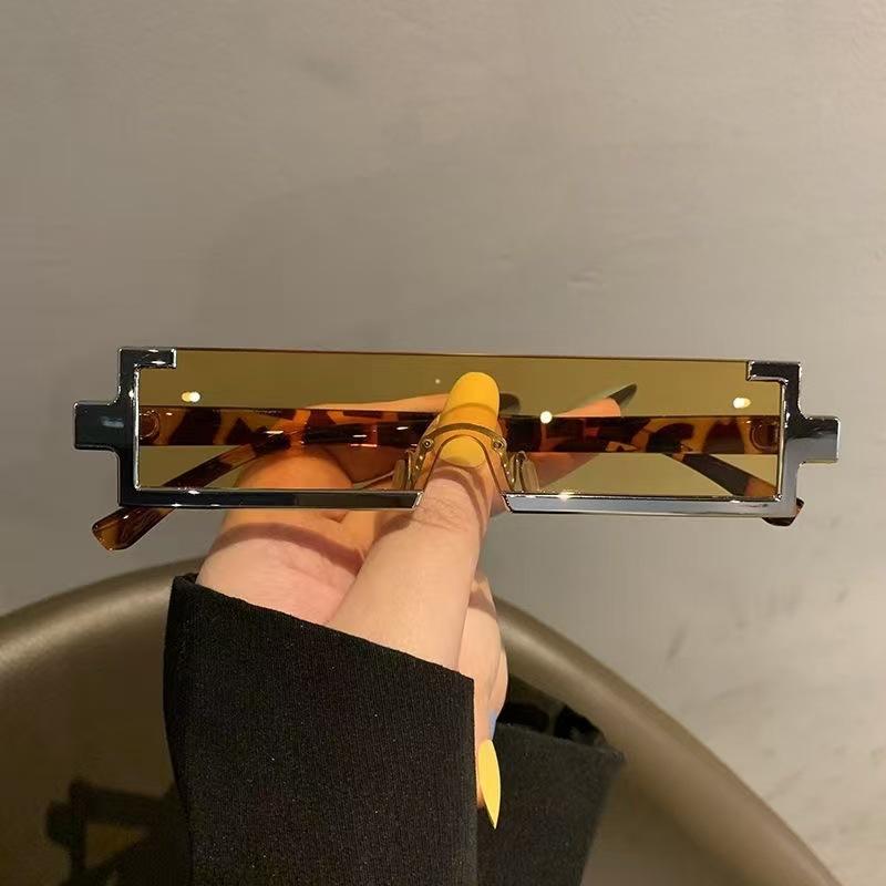 1111 new niche futuristic technology metal two-dimensional rectangular integrated sunglasses exaggerated