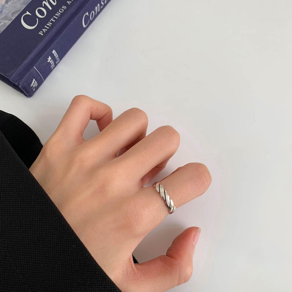 Vintage Combination Thin Ring Female Personality Hip Hop Niche Cold Wind Index Finger Ring