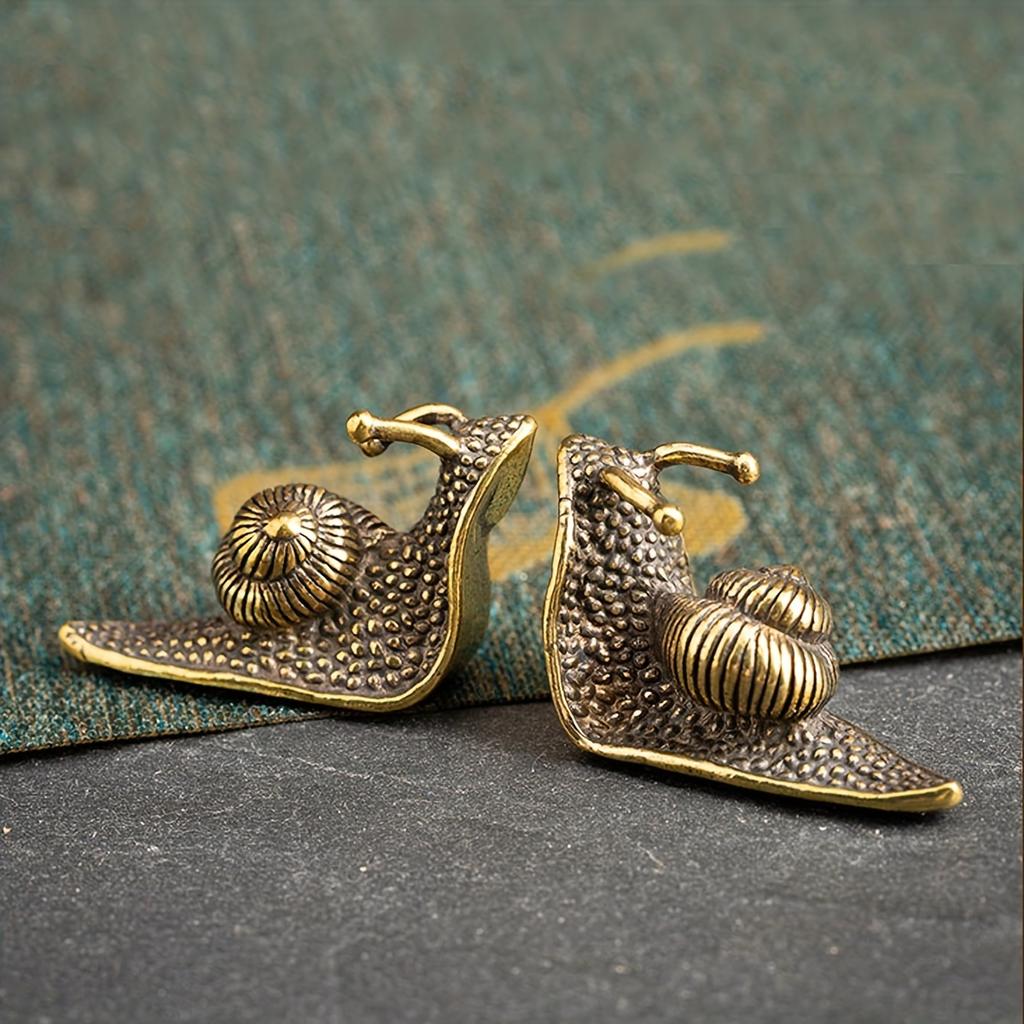 Vintage Copper Pet Tea Snail Ornament Mini Snail Figurine Craft Tea Pet Incense Holder Desk Decoration Feng Shui Gift Figurines