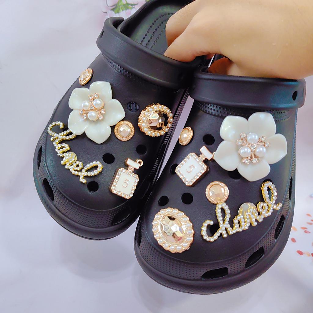 New women's summer hole shoes platform fashion garden shoes DIY small fragrant shoe buckle accessories