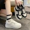 Neue Skateboard-Schuhe Frühling Damenschuhe Dicke Sohle Erhöht Leicht zu tragende Schuhe Damenmode Allround-Casual-Plateauschuhe