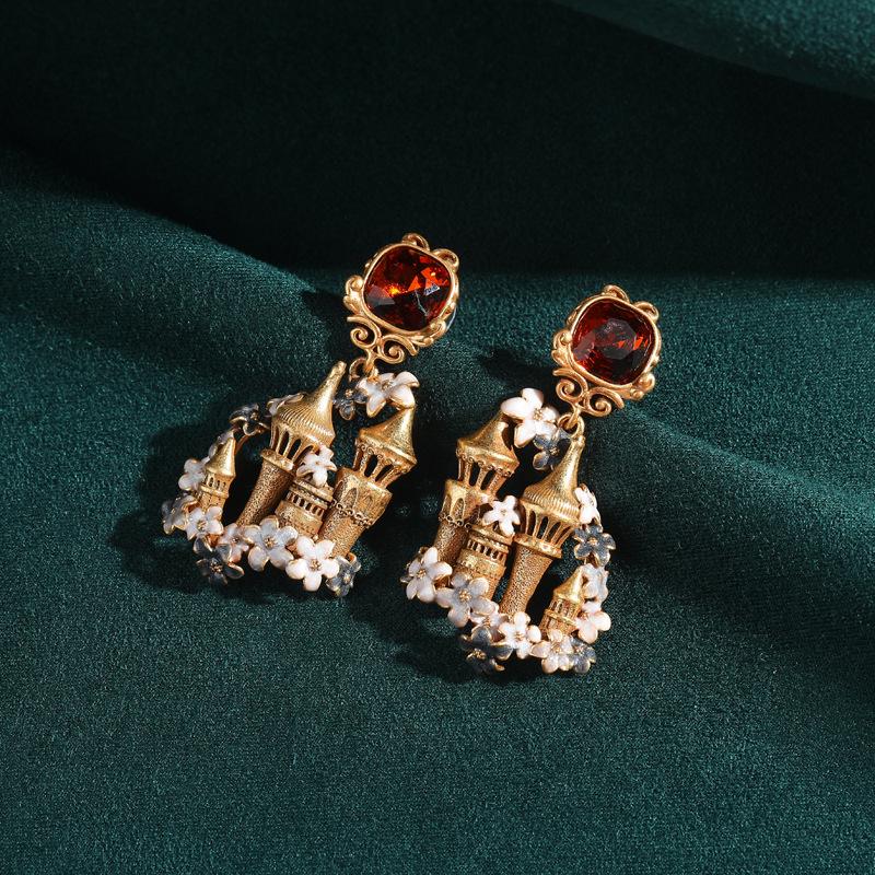 Antique Gold Castle Pendant Necklace with Three-Dimensional Carved Flowers - High-End Craftsmanship