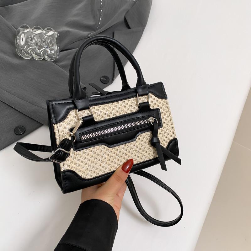 Handbag Bag Women's 2025 New Trendy Fashion Retro Small Square Bag Texture Niche Casual Ins Shoulder Messenger Bag