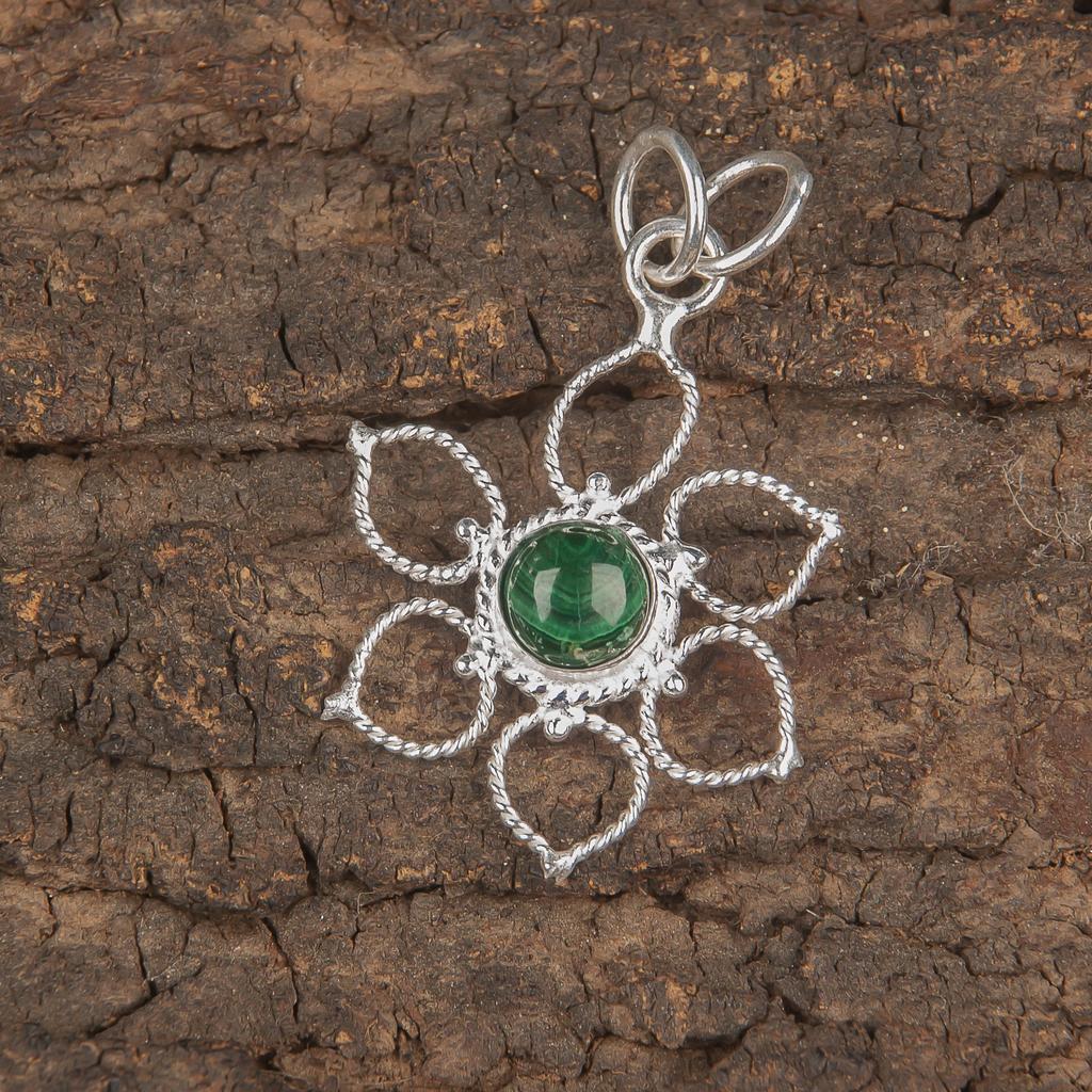 Malachite Pendant, 925 Sterling Silver Pendant Jewelry. Gift For Women Handmade Pendant Gemstone Jewelry