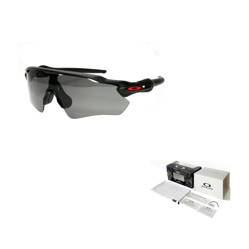 Oakley Solid Color Temples Sunglasses Unisex Couple Model Black