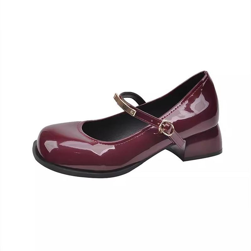 Shallow Single Shoes Waterproof Table Spring and Autumn Fairy 2025 French Square Head Word Mary Jane Shoes Girl New Wind Buckle Belt