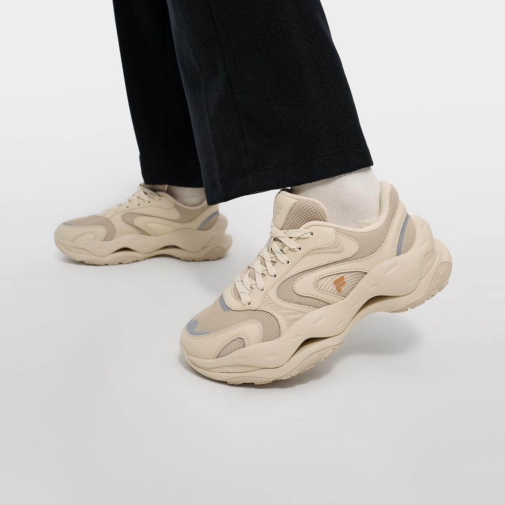 FILA Fusion Cheese Comfortable Versatile Durable Low-Top Lifestyle Casual Shoes Women sneaker Angora-Brown T12W441111FAS