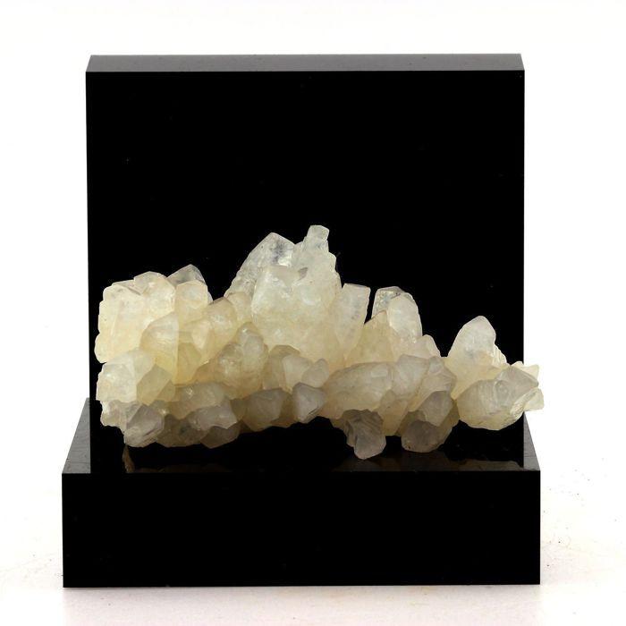 Calcite 446.6 carats