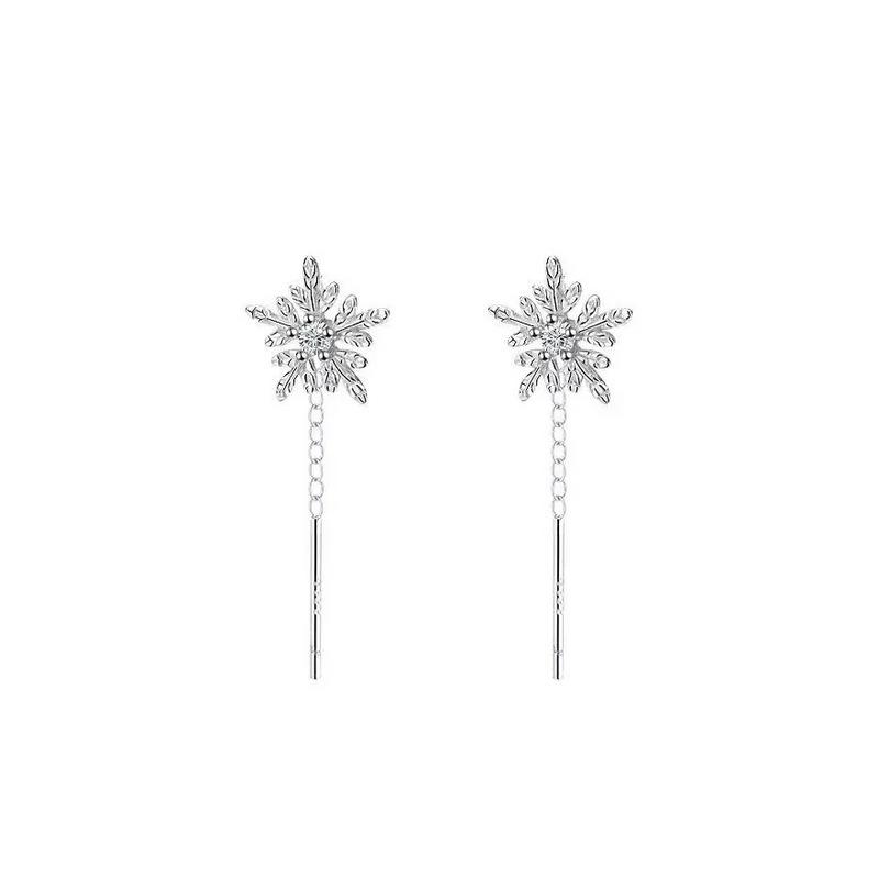 Elegant Zircon Snowflake Tassel Earrings – Light Luxury Christmas Gift for Her