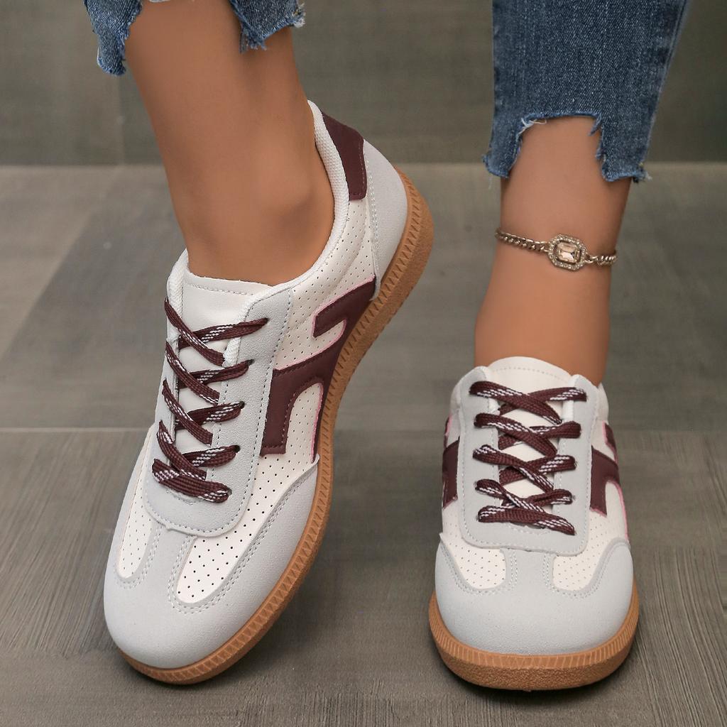 Large Size Thick-soled Comfortable Board Shoes Women's New Comfortable and Versatile Casual Shoes Low-top Lace-up Flat-soled Trendy Shoes