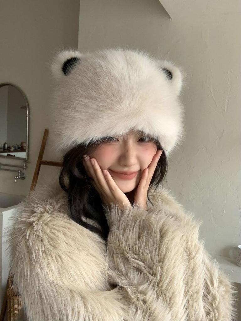 Cute and Cute Cat Ears Imitation Leather Fluffy Fluffy Hat Winter Warm Windproof Ear Protection Hat Head Hat