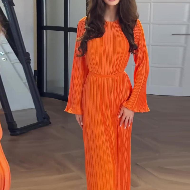 Europejski i Amerykański Damski Jesienny Nowy Styl Długa Sukienka Elegancka Plisowana Sukienka o Długości Midi z Rękawami w Kształcie Rogu