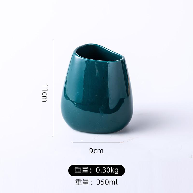 European Porcelain Bathroom Accessories Dark Green Ceramic Toothbrush Holder Soap Dispenser Soap Dish Travel Shampoo Bottle Home