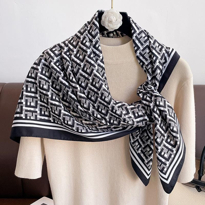 Korean New Style Fashionable and Versatile Spring and Autumn Summer Twill Large Square Scarf Scarf Scarf High-end Temperament Scarf Scarf for Women