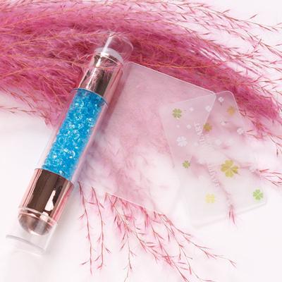 Nail art – Stencil e stampini per unghie