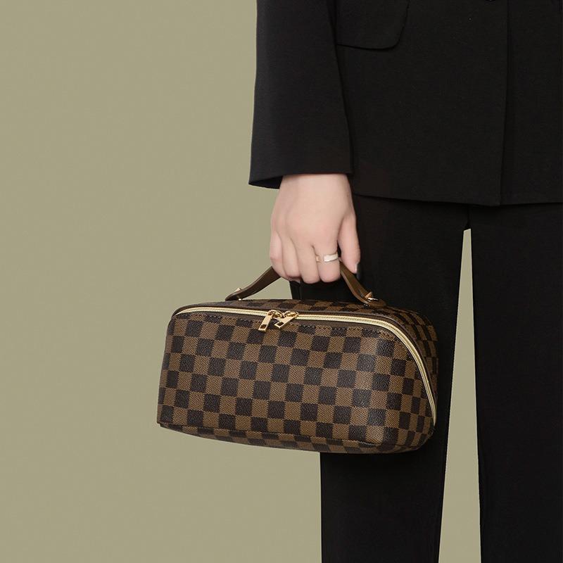 Vintage Style Pattern Makeup Bag for Women, Large Capacity, Fashionable and Versatile Portable Toiletry Bag, Cosmetic Handbag