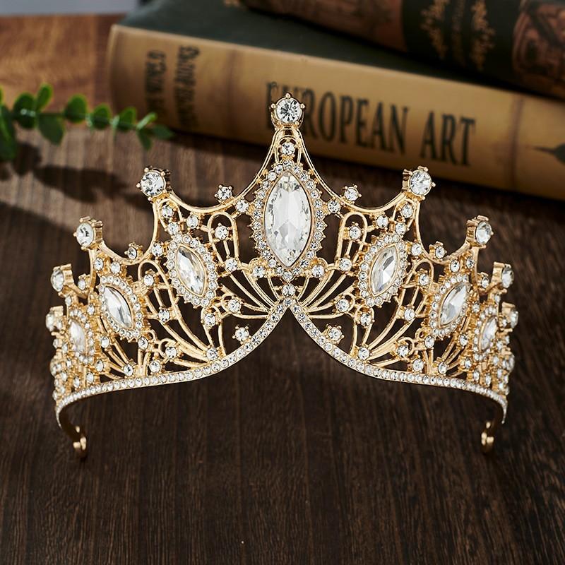 The Bride's Crown Headwear A Luxurious and Grand Baroque Alloy Crown Is A Party Princess Dress Accessory