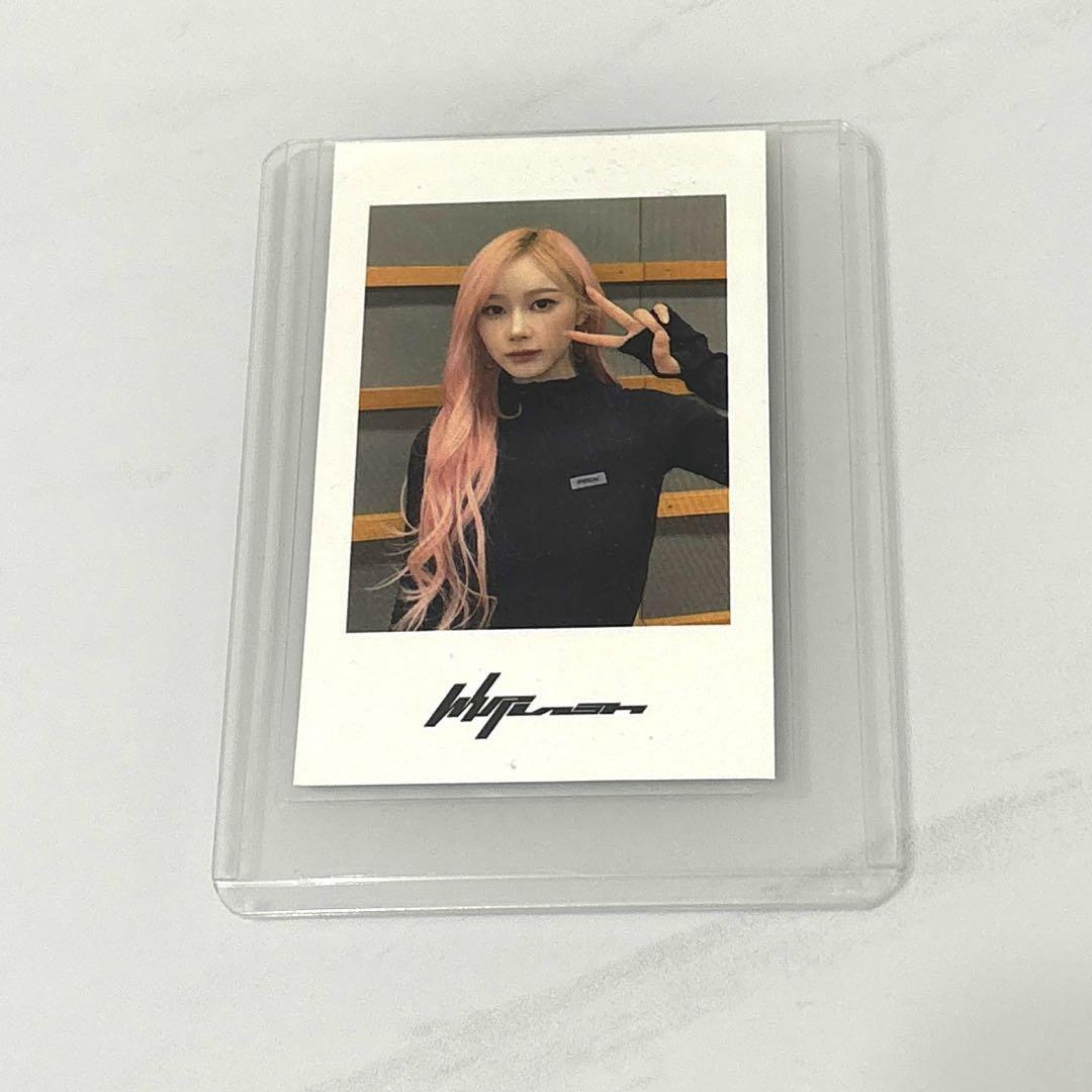 

[ИСПОЛЬЗОВАННЫЙ] aespa giselle whiplash shanghai pop-up purchase instax trading card