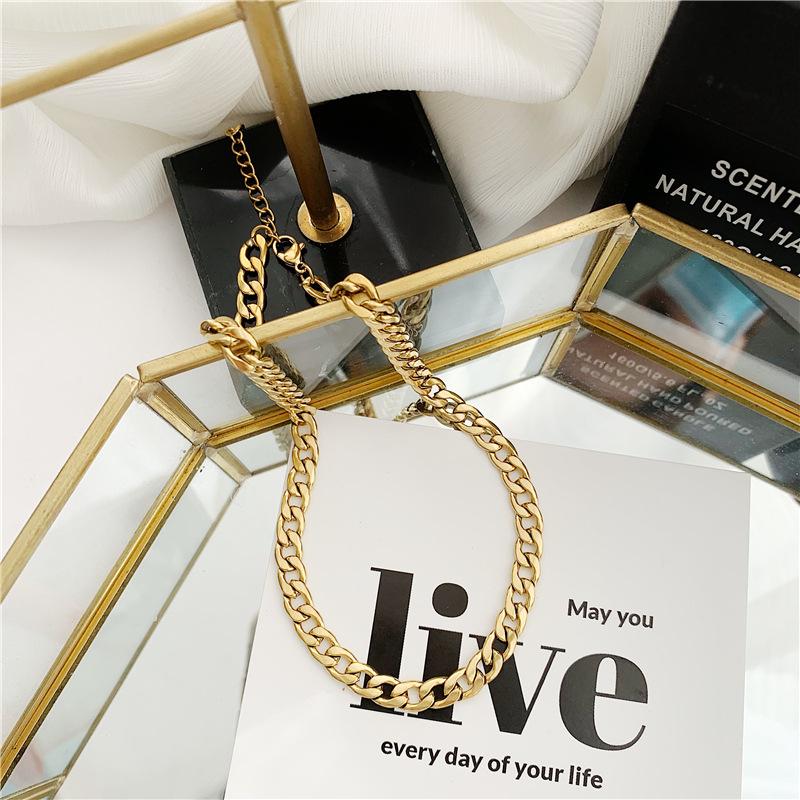 Gilded Vintage Titanium Steel Layered Collarbone Necklace for Women