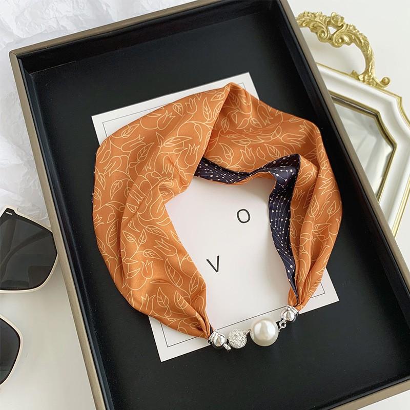 Różowy Szal Jedwabny Imitacja Jedwabiu, Naszyjnik z Magnetyczną Klamrą, Wisiorek, Dopaminowy Strój, Ochrona Kręgosłupa Szyjnego, Damski Mały Szal i Koszula.