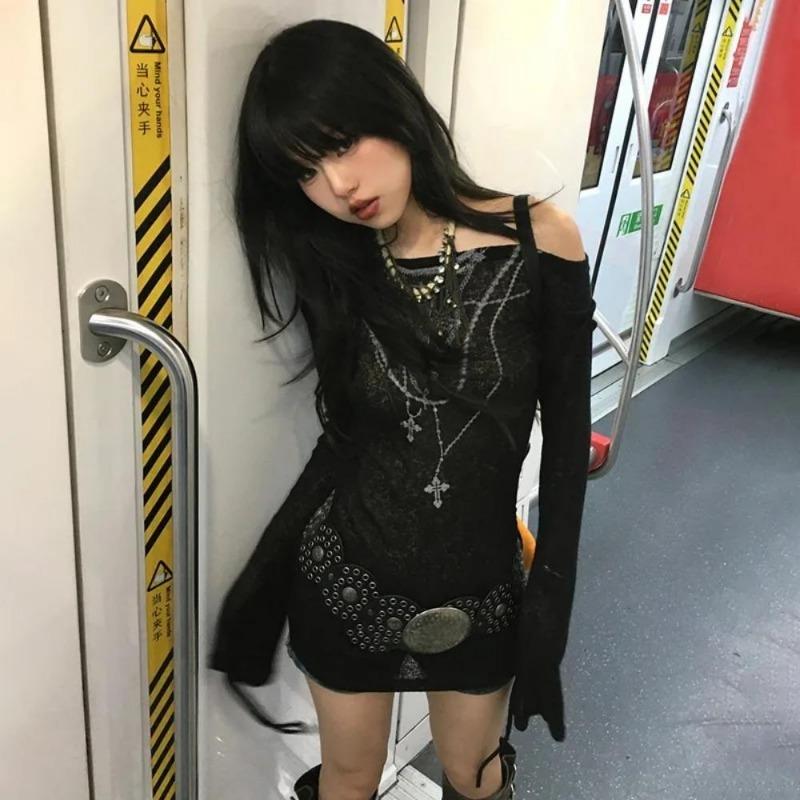 2KWEIRD Japanese Y2k Knitted Tops Grunge Tattoo Print Long Sleeve T-shirt Ribbed Vintage Harajuku Shirring Knitwear 2000s Gothic
