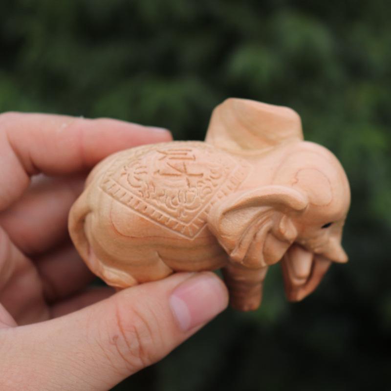 Elephant Auspicious Elephant Woodcarving Ornaments Handicrafts Decoration Solid Wood Craft Gifts