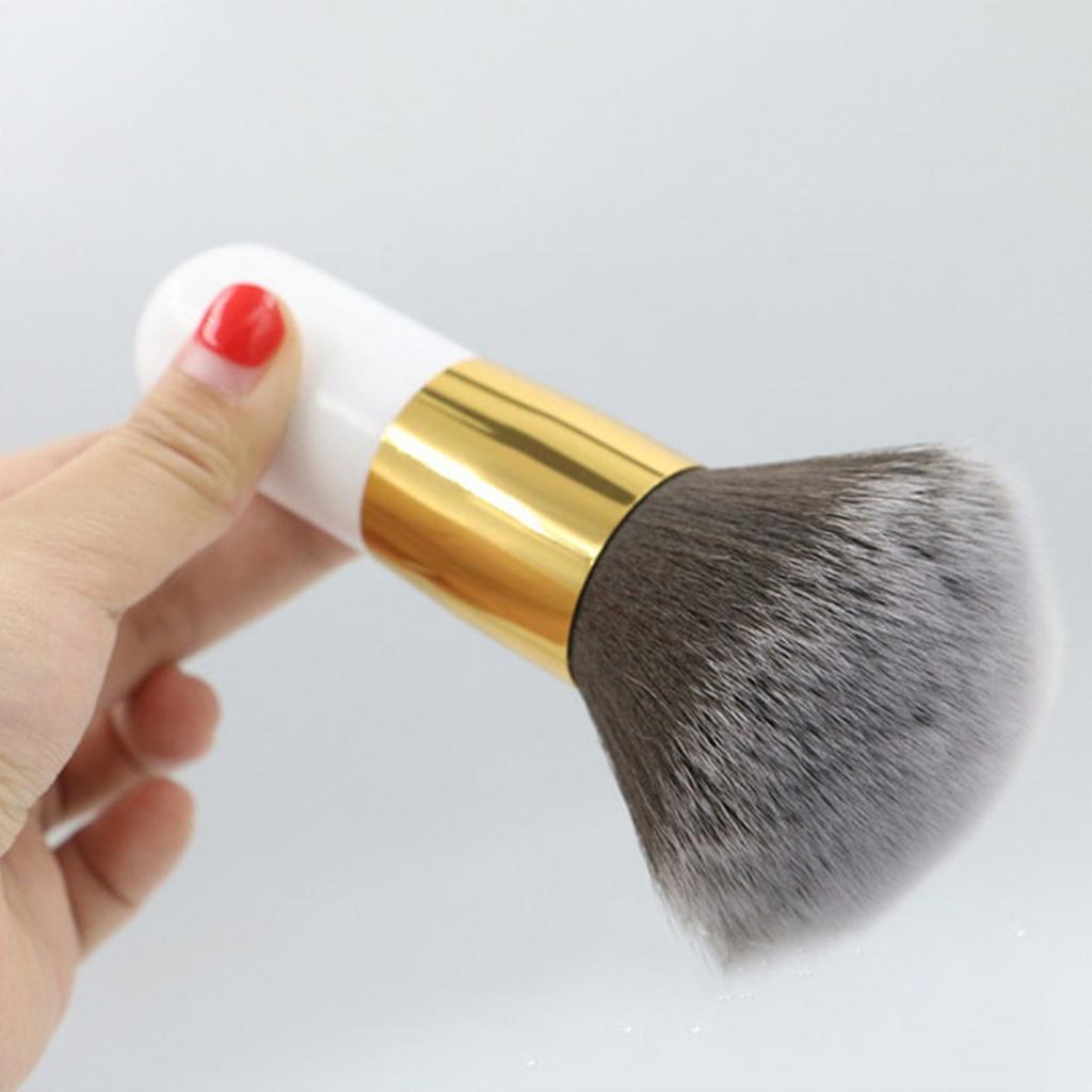 1pc Large Size Makeup Brush - Soft, Fluffy, and Gentle Foundation Powder Face Blush Brush for Normal Skin - Ideal for Daily Makeup and Party Use