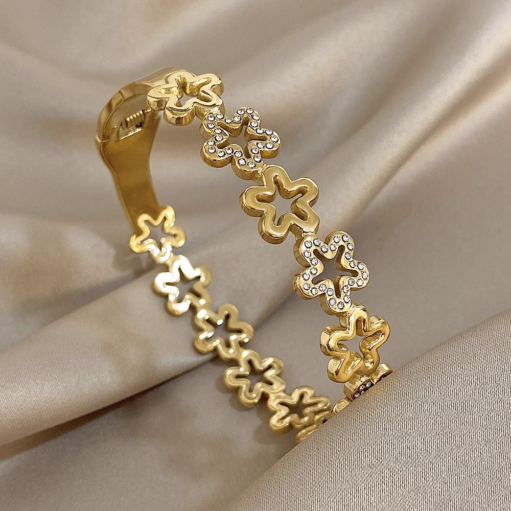 Retro Stainless Steel Hollow Flower Rhinestone Cuff Bangle Bracelet Women's Floral Waterproof Stackable Charms Jewelry Gifts
