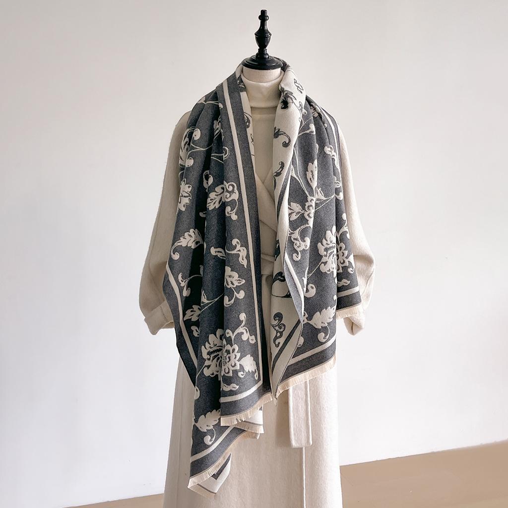 Women's Warm Faux Cashmere Scarf Winter Thick Patterned Cashew Flower Blanket Scarf Fashionable Luxurious