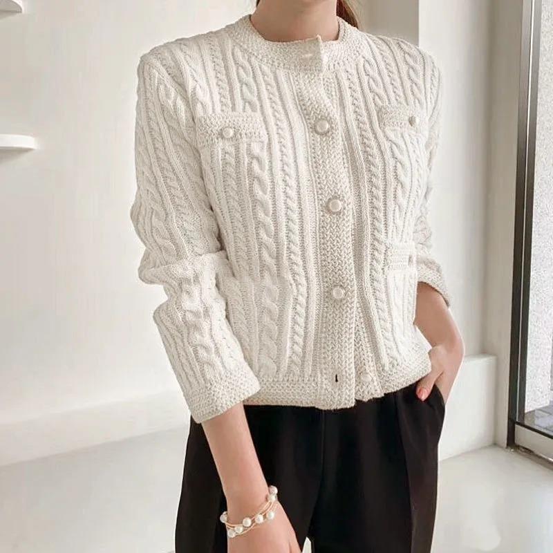 Short Knitted Cardigan Women's Solid Color Pearl Button Warm Coat Short Top New Fashion Simple Casual Commuting Spring Autumn