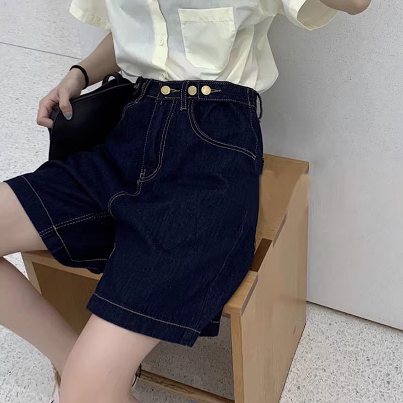 High-Waisted Plus Size A-Line Denim Shorts for Pear-Shaped Women - Summer Loose Wide-Leg Style