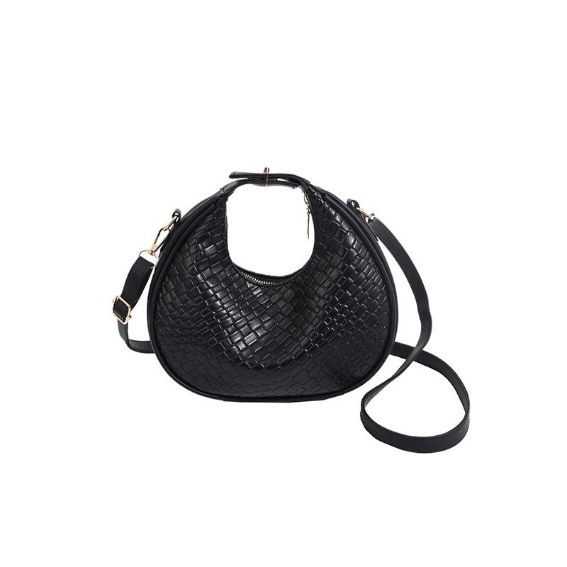 This year's popular fashion temperament handbag 2025 new versatile ins Korean version messenger bag dumpling bag texture women