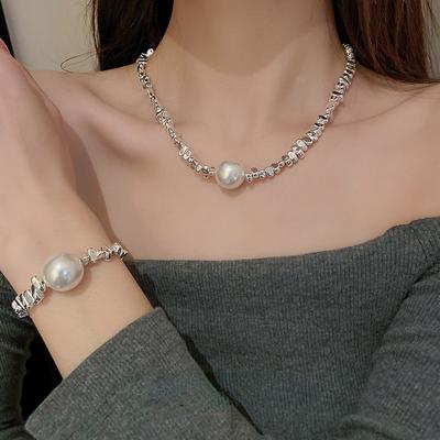 Irregular Beads Chain Pearls Pendant Necklaces Exquisite Sweet Cool Girl Choker Necklaces Jewelry for Women Gift AVE