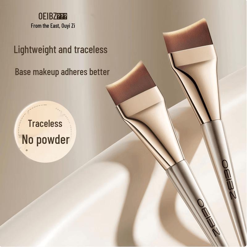 DAGO Soft Crescent Foundation Brush