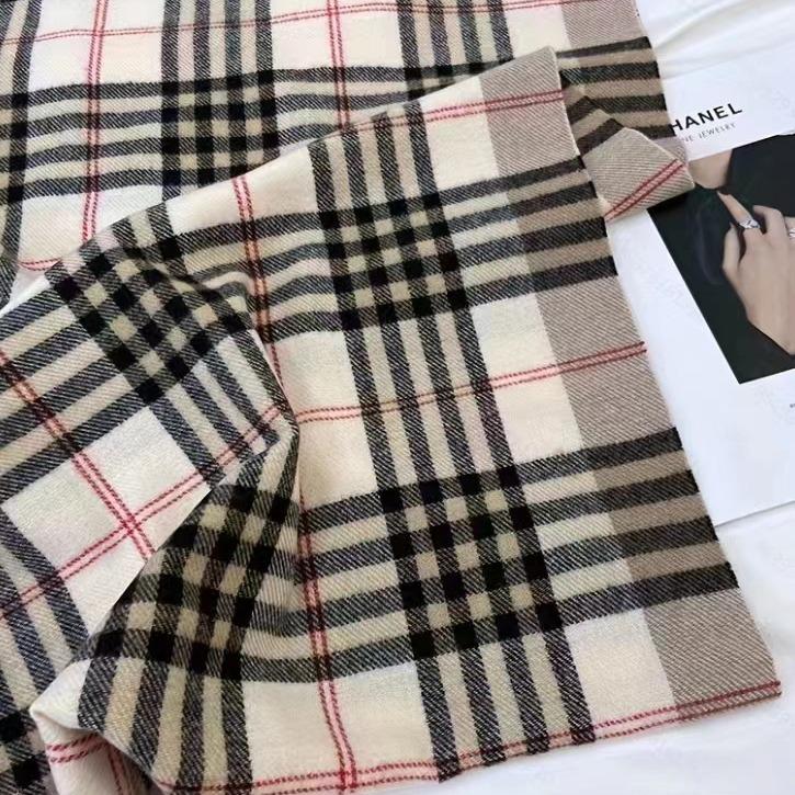 

Unisex Commute Winter Scarf Warm Soft Thermal Neck Wrap For Men Women Daily Wear Cold-Resistant Scarf Decorate The Gift