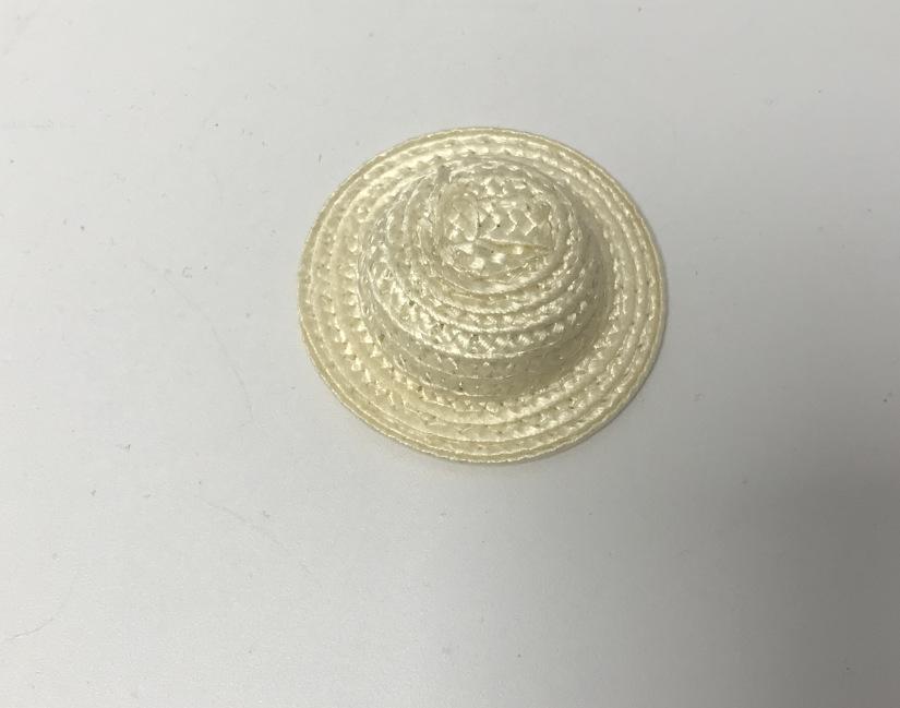 Straw hat mini doll straw cute baby doll hat suitable for dollhouse DIY craft decorative accessories